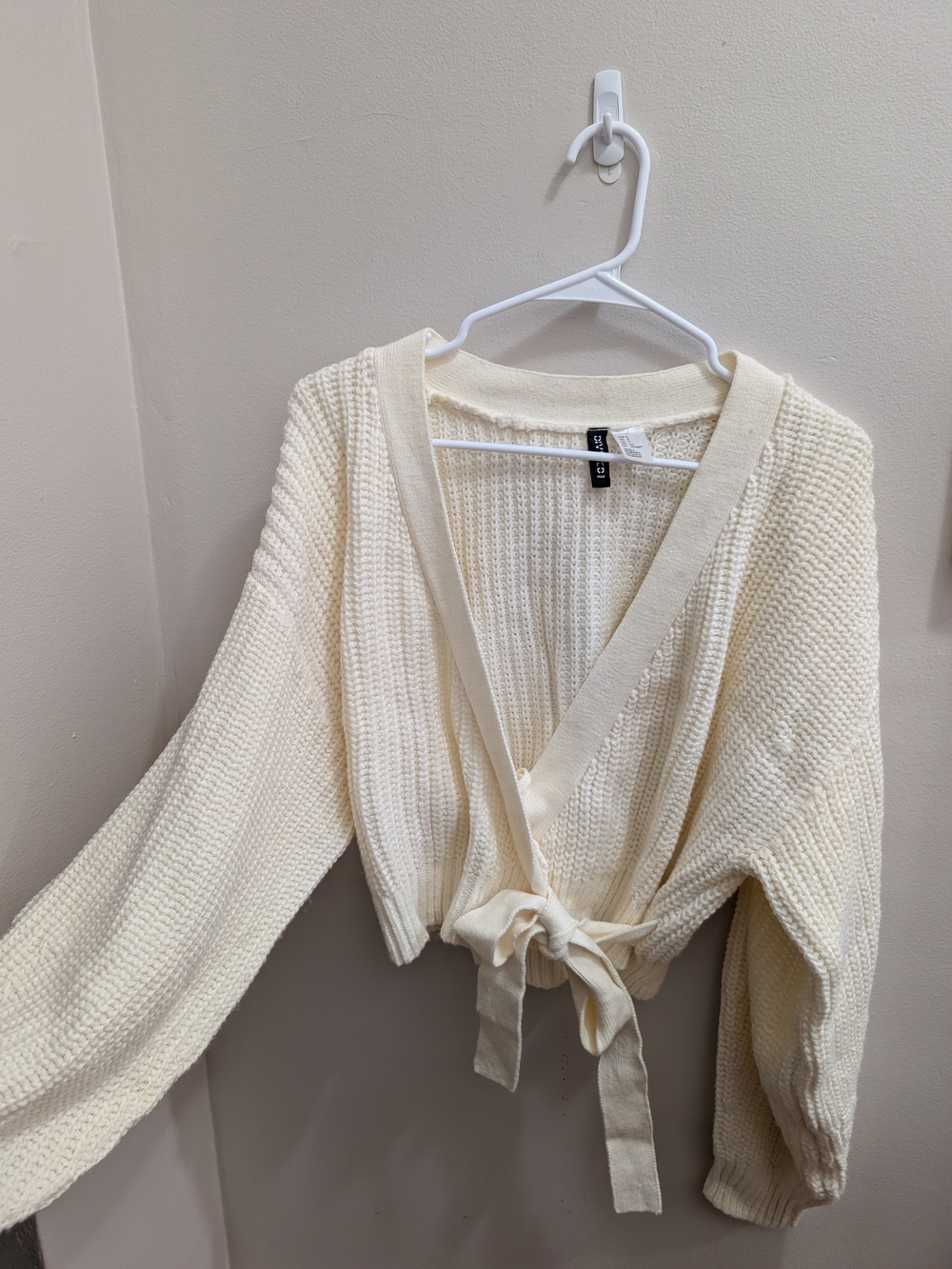 H&M Divided Ribbed Wrap-Front Tie Sweater Cream V-Neck